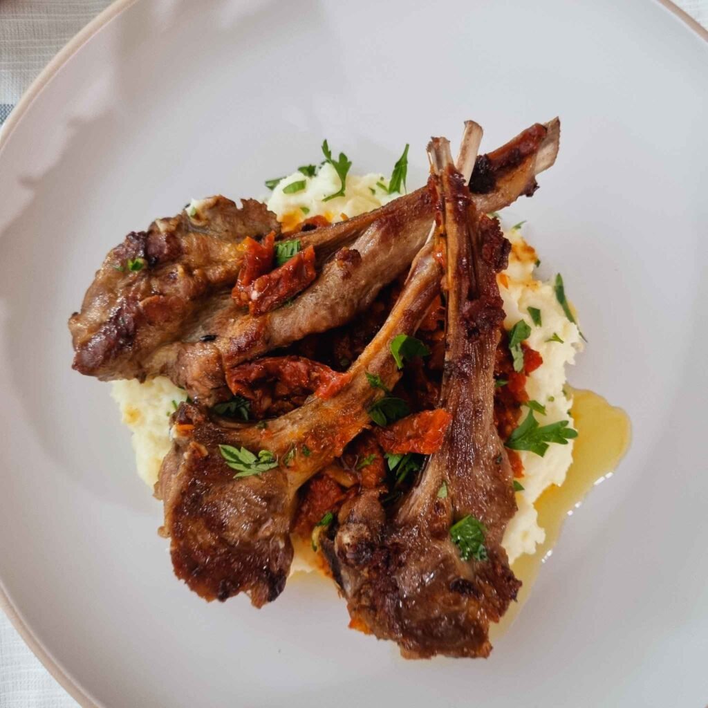 lamb chops in tomato relish