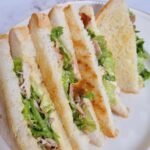 chicken and mayo sandwich