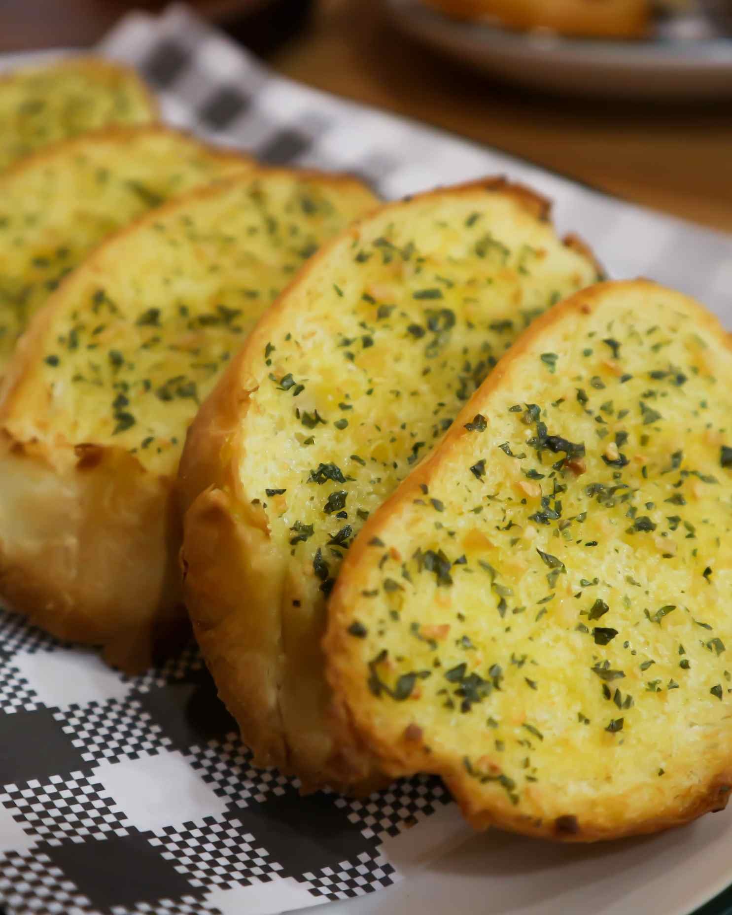 Garlic bread