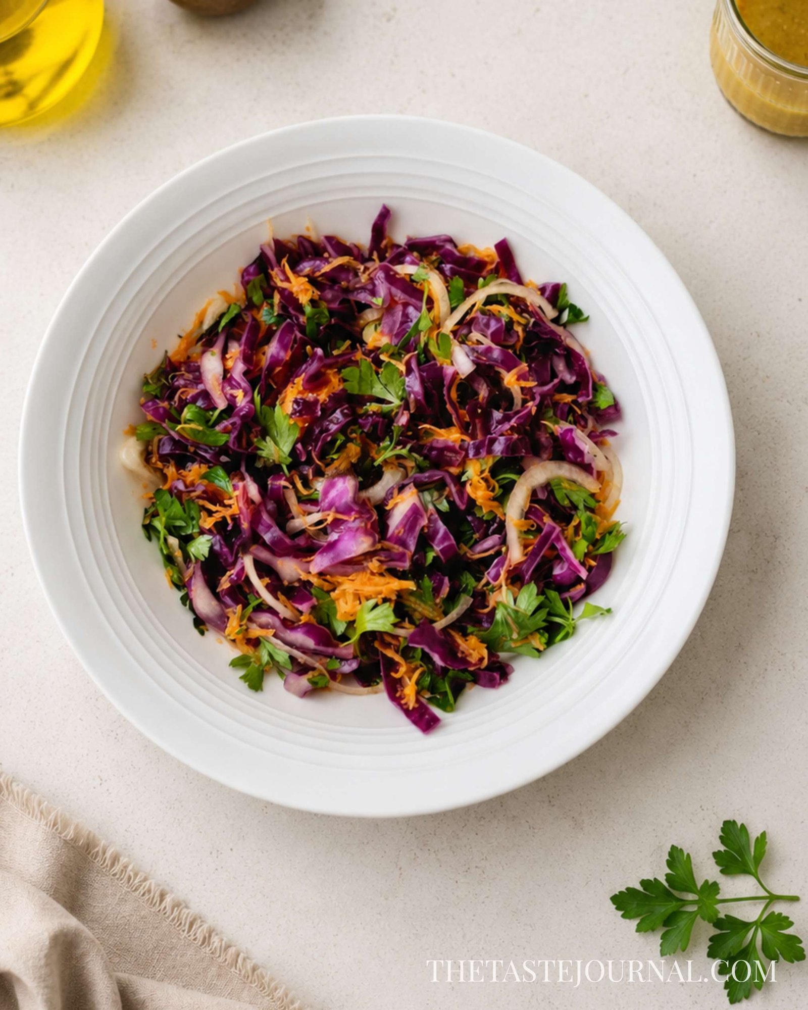 Red cabbage and carrot slaw